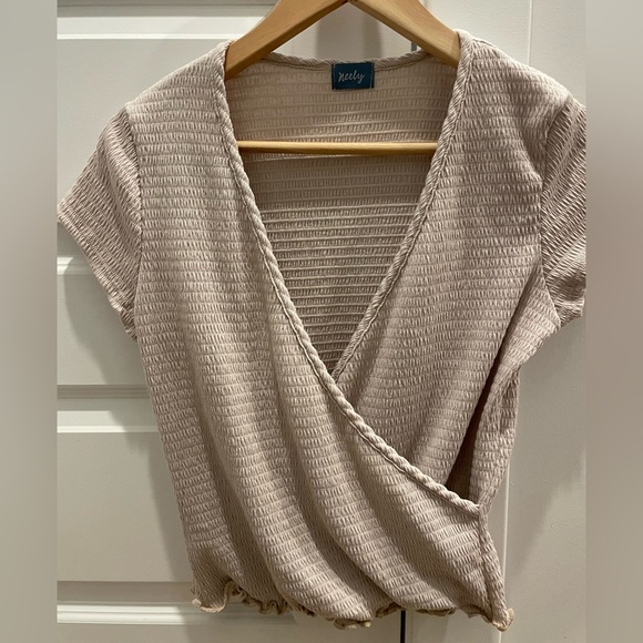 Nelly Crisscross Ruffled V-Neck Short-sleeve Top - Picture 1 of 8